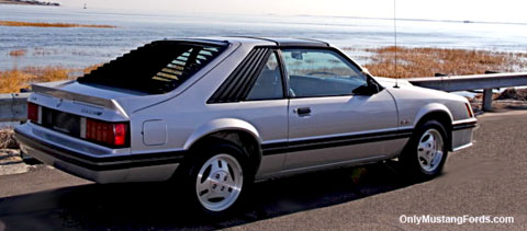 1982 ford mustang convertible