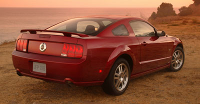 2005 Mustang rear fascia