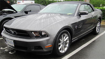 2009 ford mustang convertible