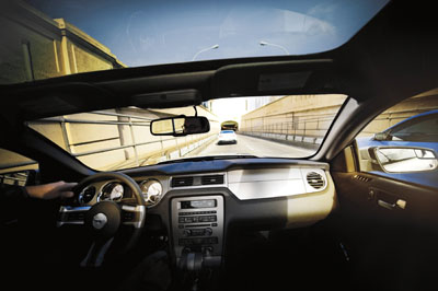 2011 mustang glass roof option