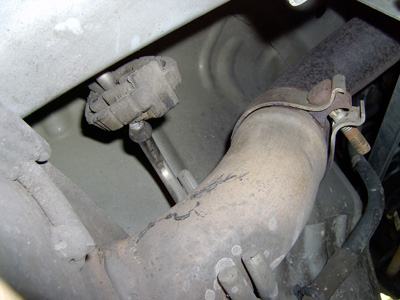 2005 mustang exhaust clamp