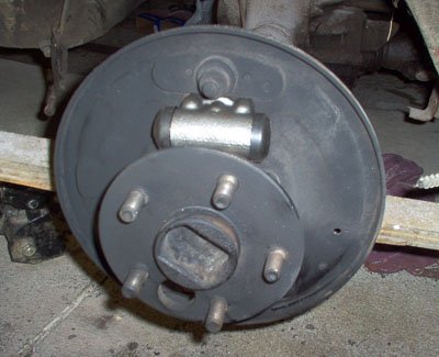ford mustang wheel cylinder attachment
