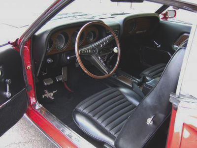 69 mach interior